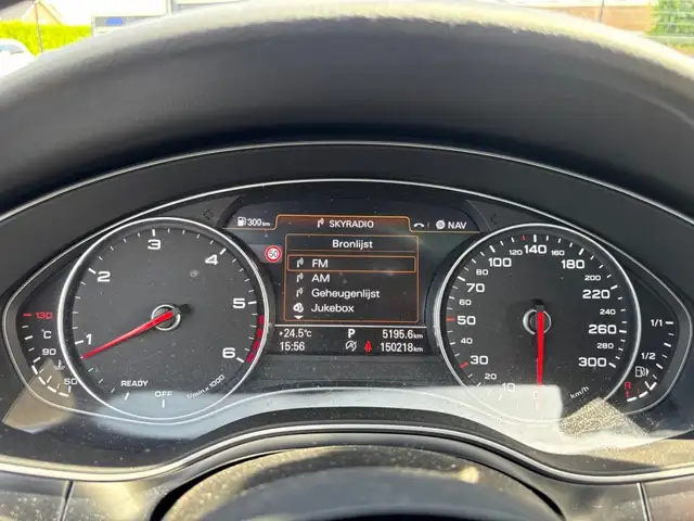Audi A6 view 15