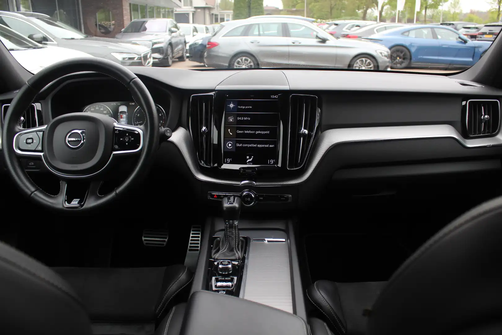 Volvo XC60 2.0 T4 R-Design / 360Camera / Leder&Alcantara / 20 Niebieski - 2