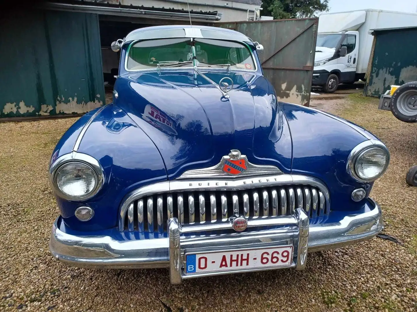 Buick Roadmaster - 1
