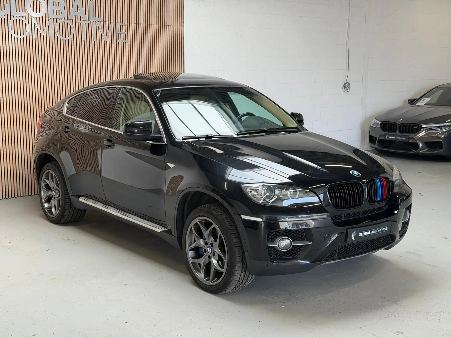 BMW X6 XDrive50i High Executive | SCHUIFDAK | SOFTCLOSE | Negro - 2