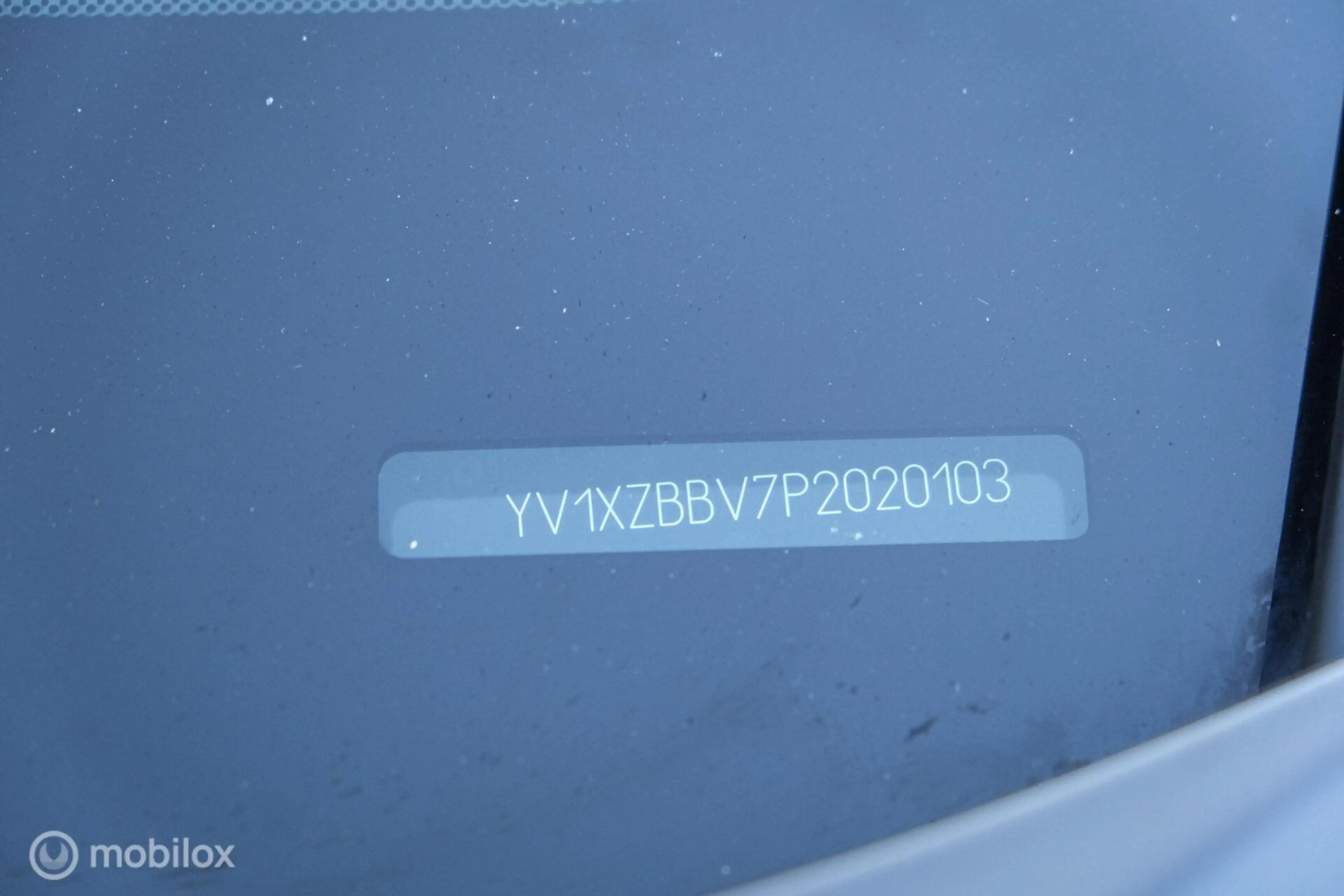 Volvo XC40 1.5 T5 Plug-in hybrid Ultimate Bright | Pano | Har — photo 13
