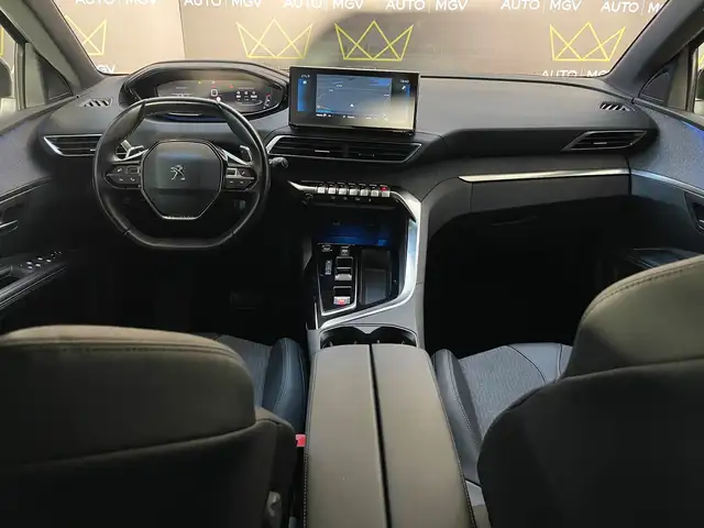 Peugeot 5008 view 9