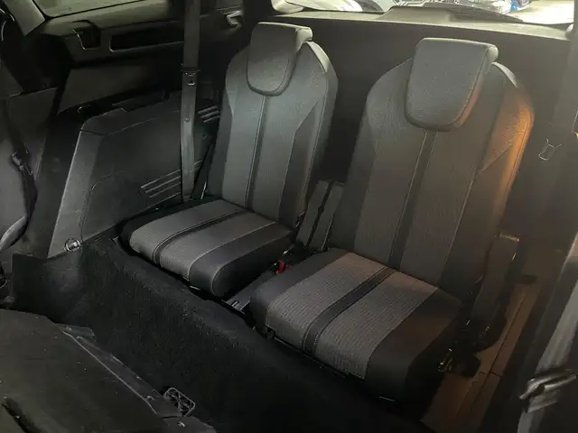 Peugeot 5008 view 15