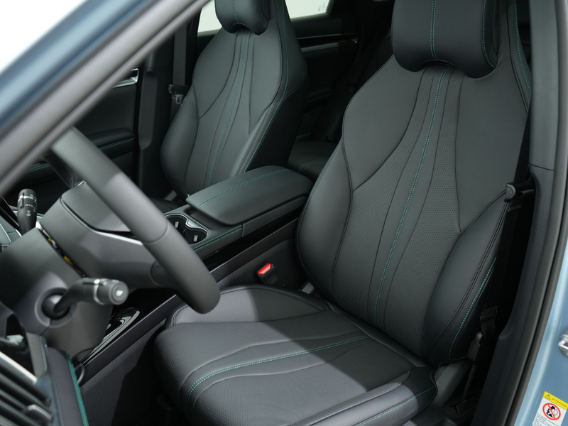 BYD Seal U 1.5 T DM-I 323PK AWD DESIGN | 1300 kg trekgewicht — photo 4