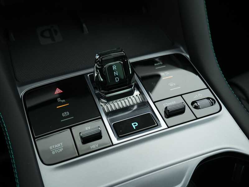 BYD Seal U 1.5 T DM-I 323PK AWD DESIGN | 1300 kg trekgewicht — photo 50