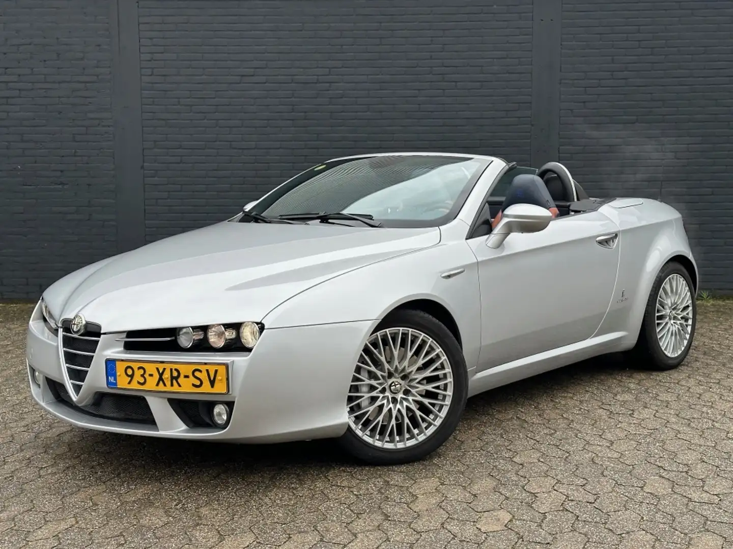 Alfa Romeo Spider 3.2 JTS Q4, 1e Eigenaar, Nederlandse Auto Grijs - 1