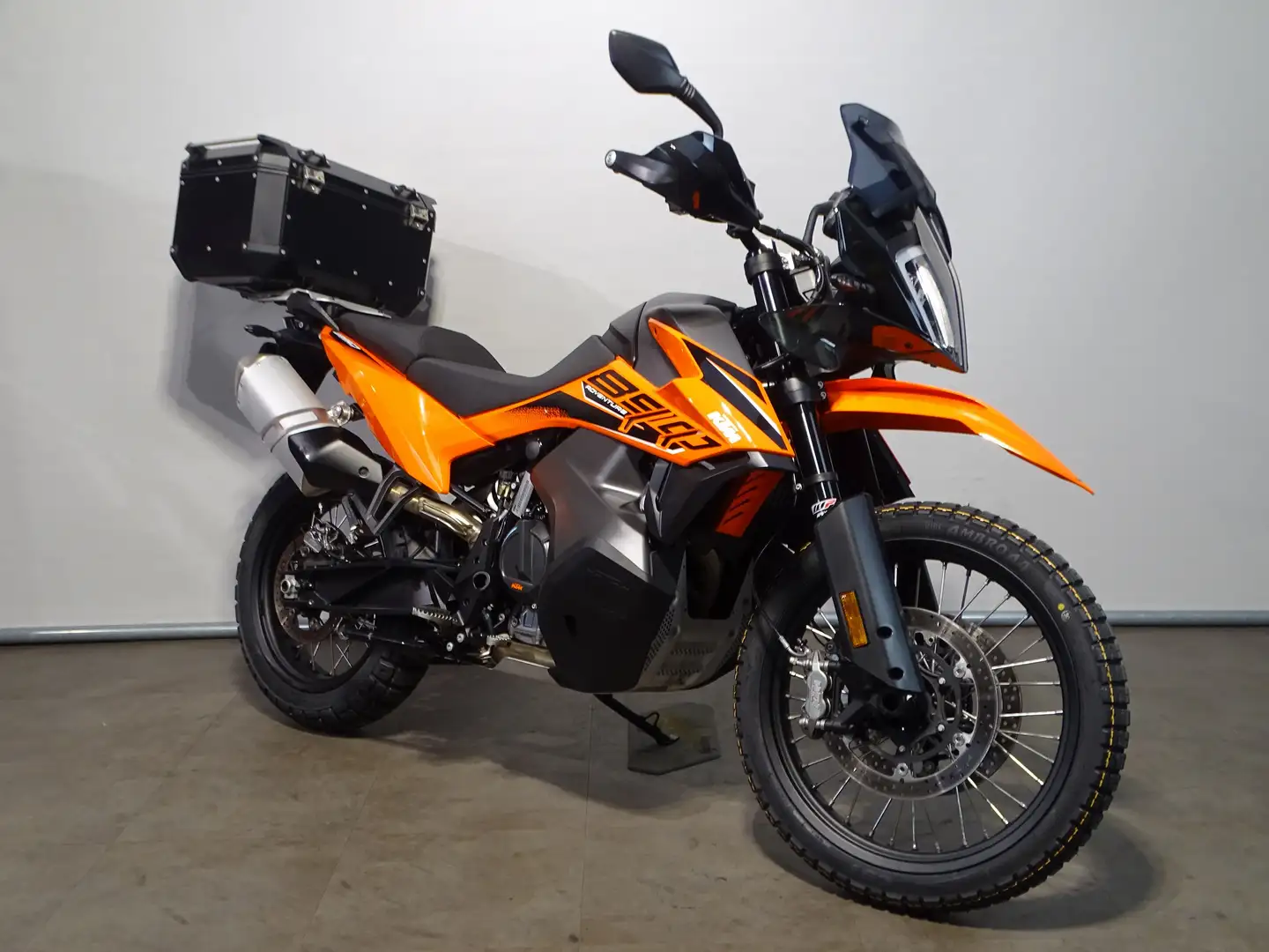 KTM 890 Adventure Orange - 2