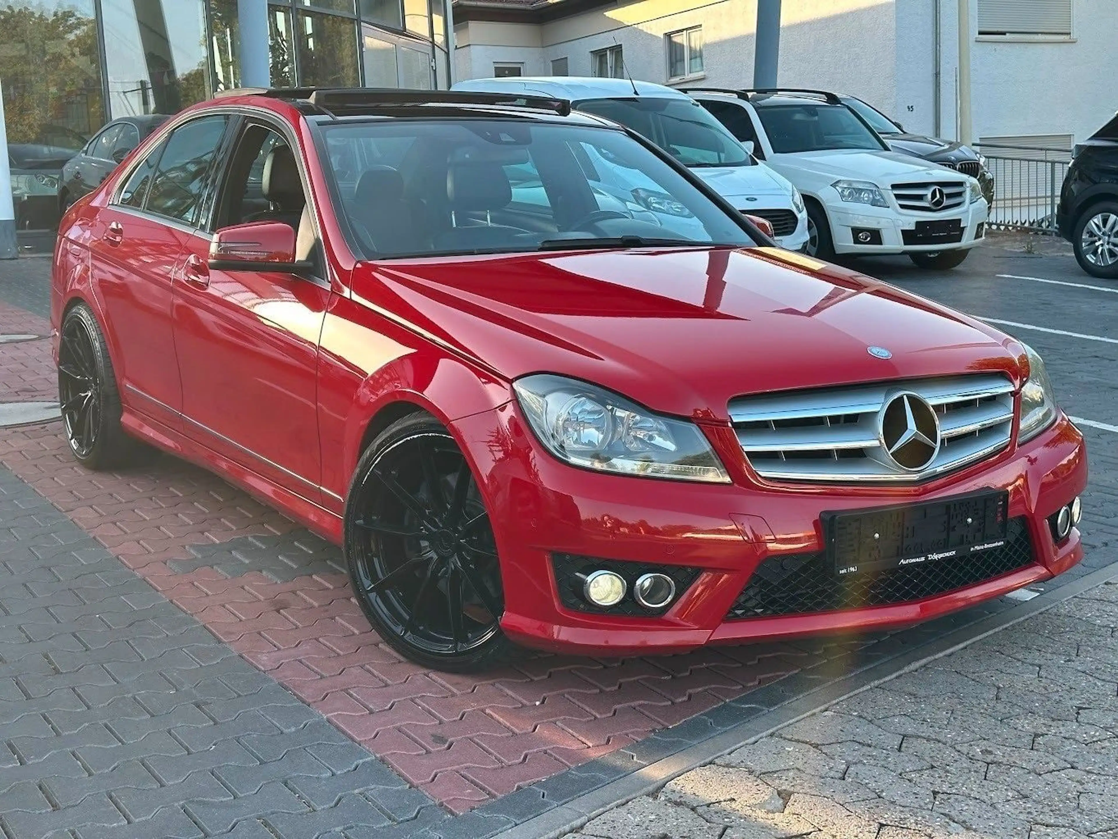 Mercedes-Benz C 350 Avantgarde AMG 4x4. PANO. NAVI. AHK — photo 4