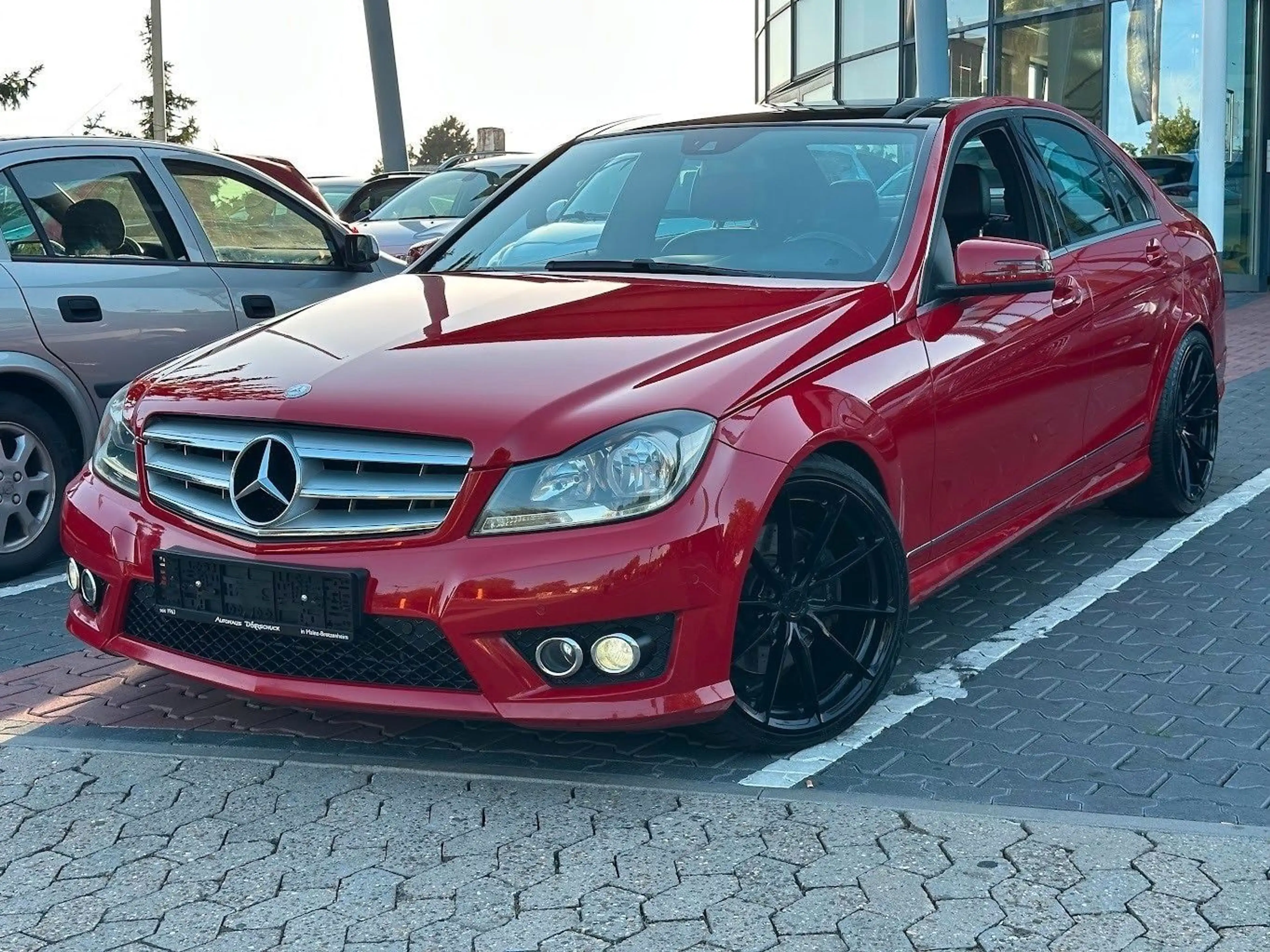 Mercedes-Benz C 350 Avantgarde AMG 4x4. PANO. NAVI. AHK — photo 3