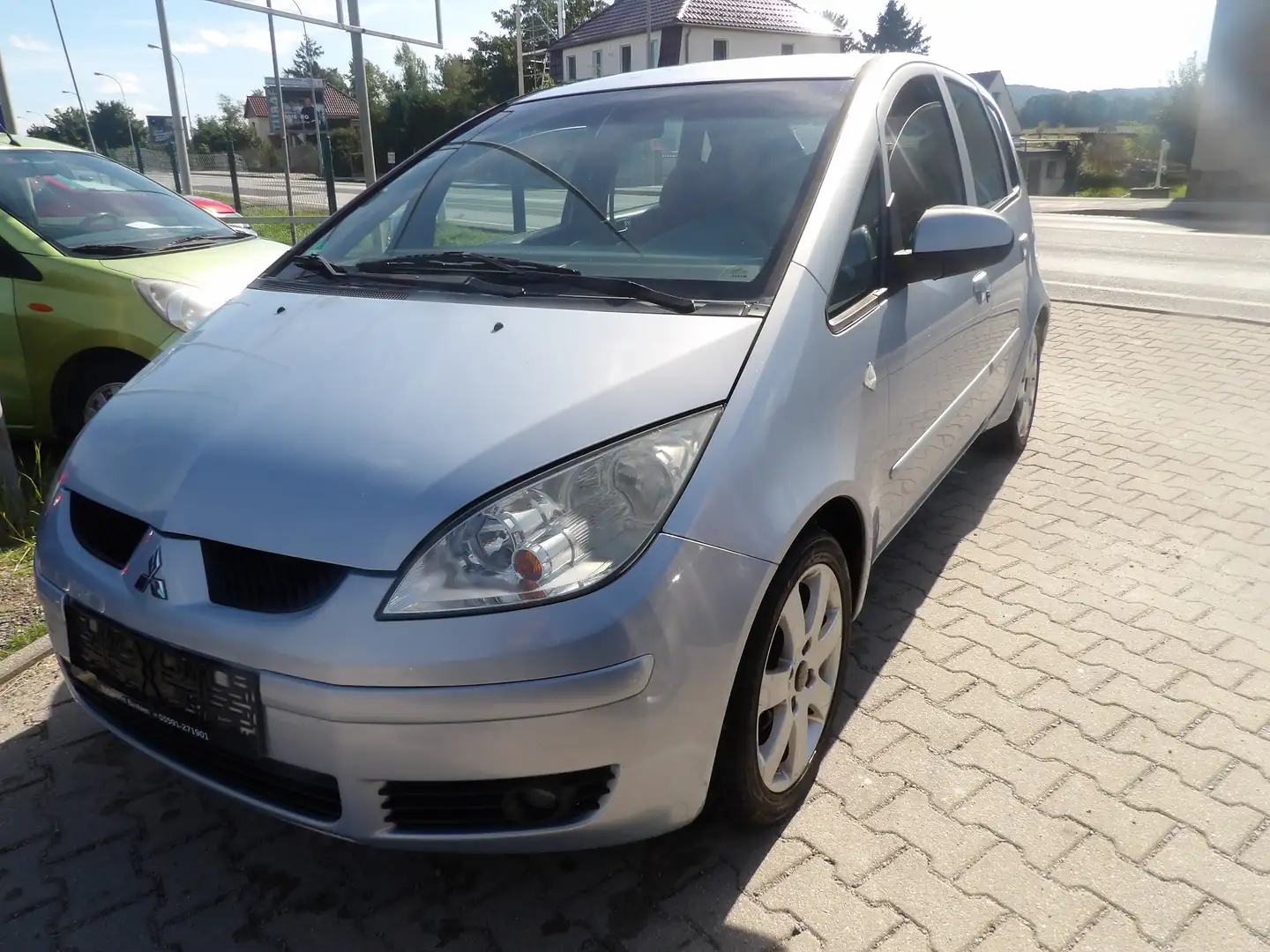Mitsubishi Colt 1.5 Instyle Klima Winterräder Radio HU AU Neu Grijs - 1