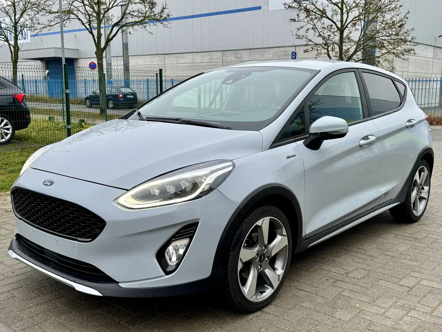 Ford Fiesta Active Plus, Automatik, LED, Navi, Tempomat, BLISK Silber - 1