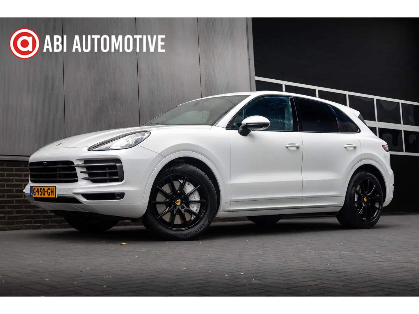 Porsche Cayenne 3.0 V6 340 pk / Lucht-Vering/ Pano-Dak/ Keyless/ 3 Wit - 1