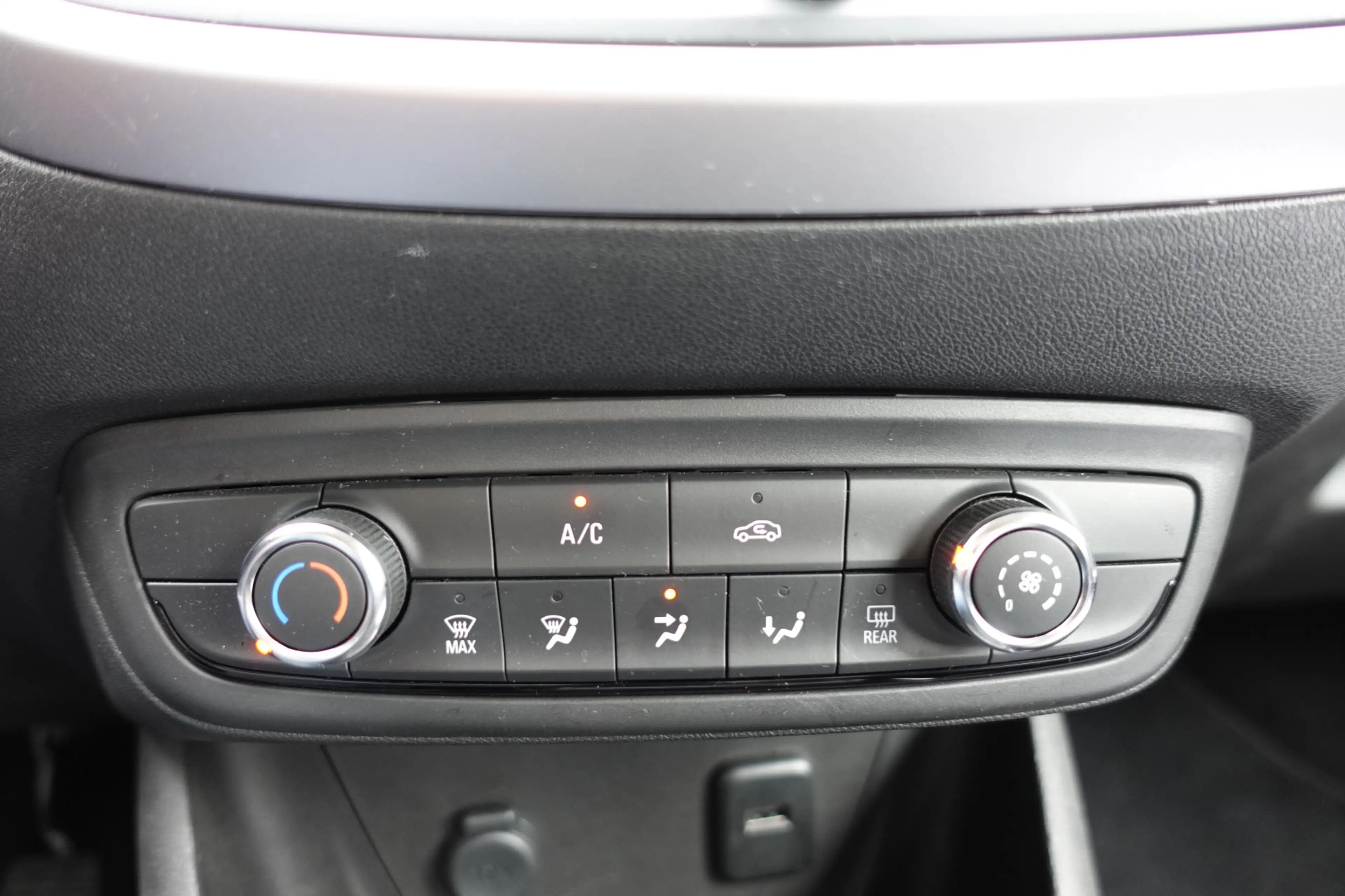 Opel Crossland X 1.2 Innovation | Dealer onderhouden | NAP | Cruise — photo 21