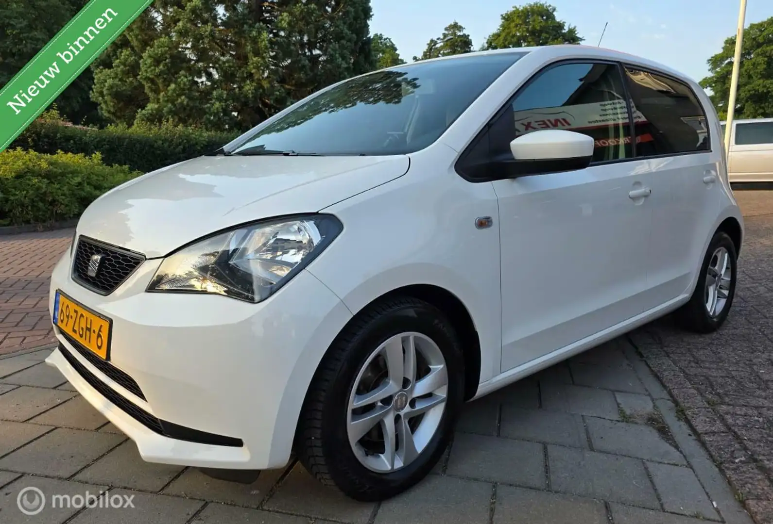 SEAT Mii 1.0 Style Chic Airco Navi INCL. APK+Afleveringsbeu Wit - 2