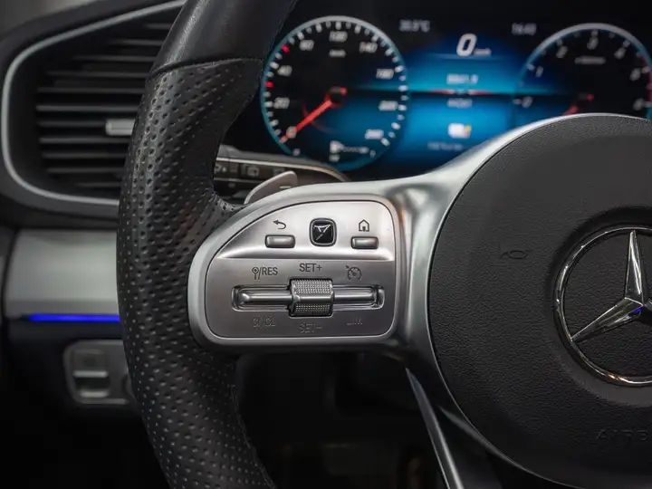 Mercedes-Benz GLE 2021, foto 17