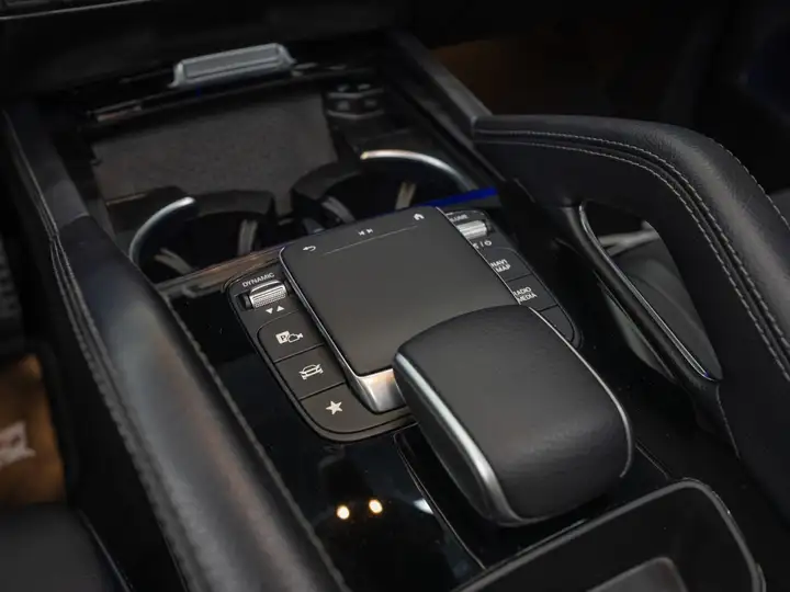 Mercedes-Benz GLE 2021, foto 27