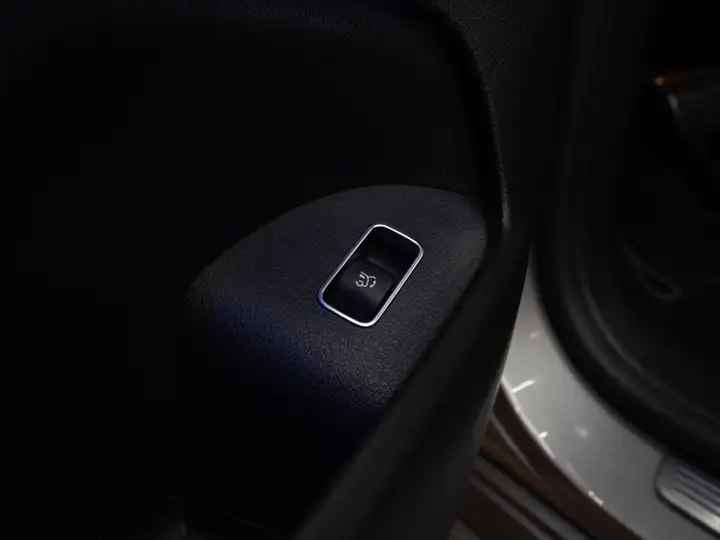 Mercedes-Benz GLE 2021, foto 31