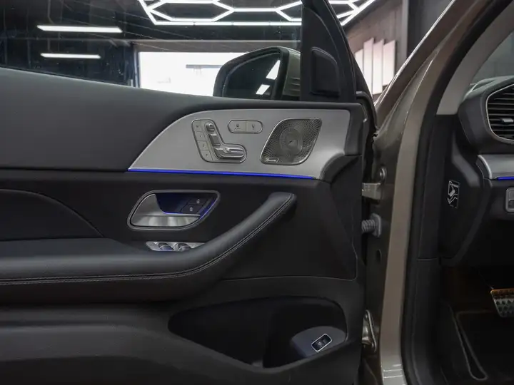 Mercedes-Benz GLE 2021, foto 28