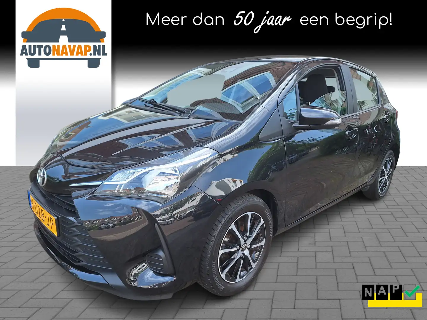 Toyota Yaris 1.0 VVT-i Connect /Navi/Camera/Apple/Android/1e Ei Zwart - 1