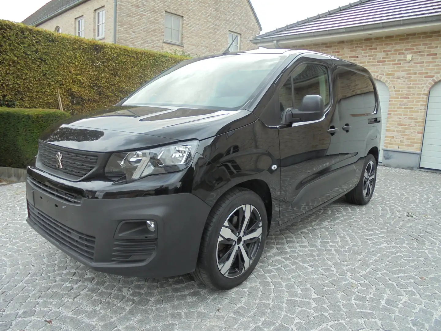 Peugeot Partner BLUE HDI 100pk/NAVI/CR CONTR/22500KM/ 14050+BTW!!! Noir - 2