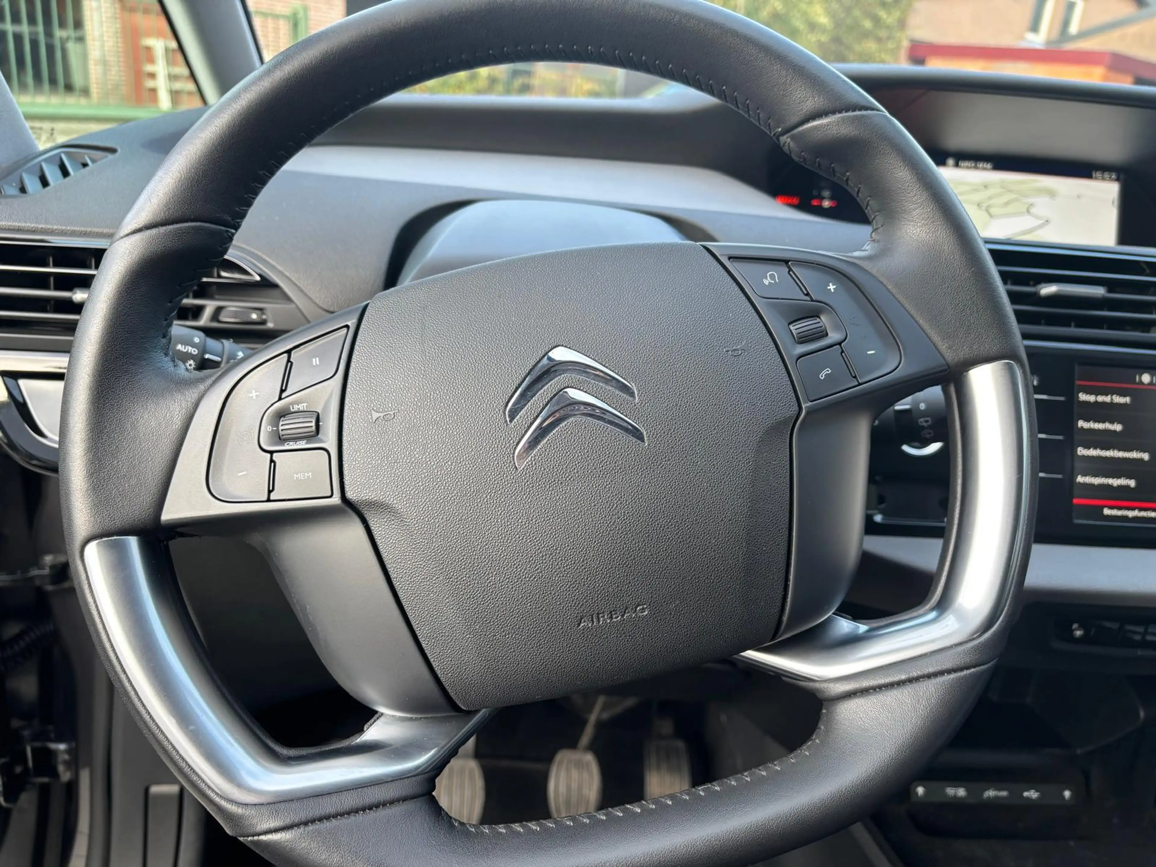 Citroen Grand C4 SpaceTourer 1.2 P.T. Business | 7-Persoons |All-Season 4x| Pan — photo 9