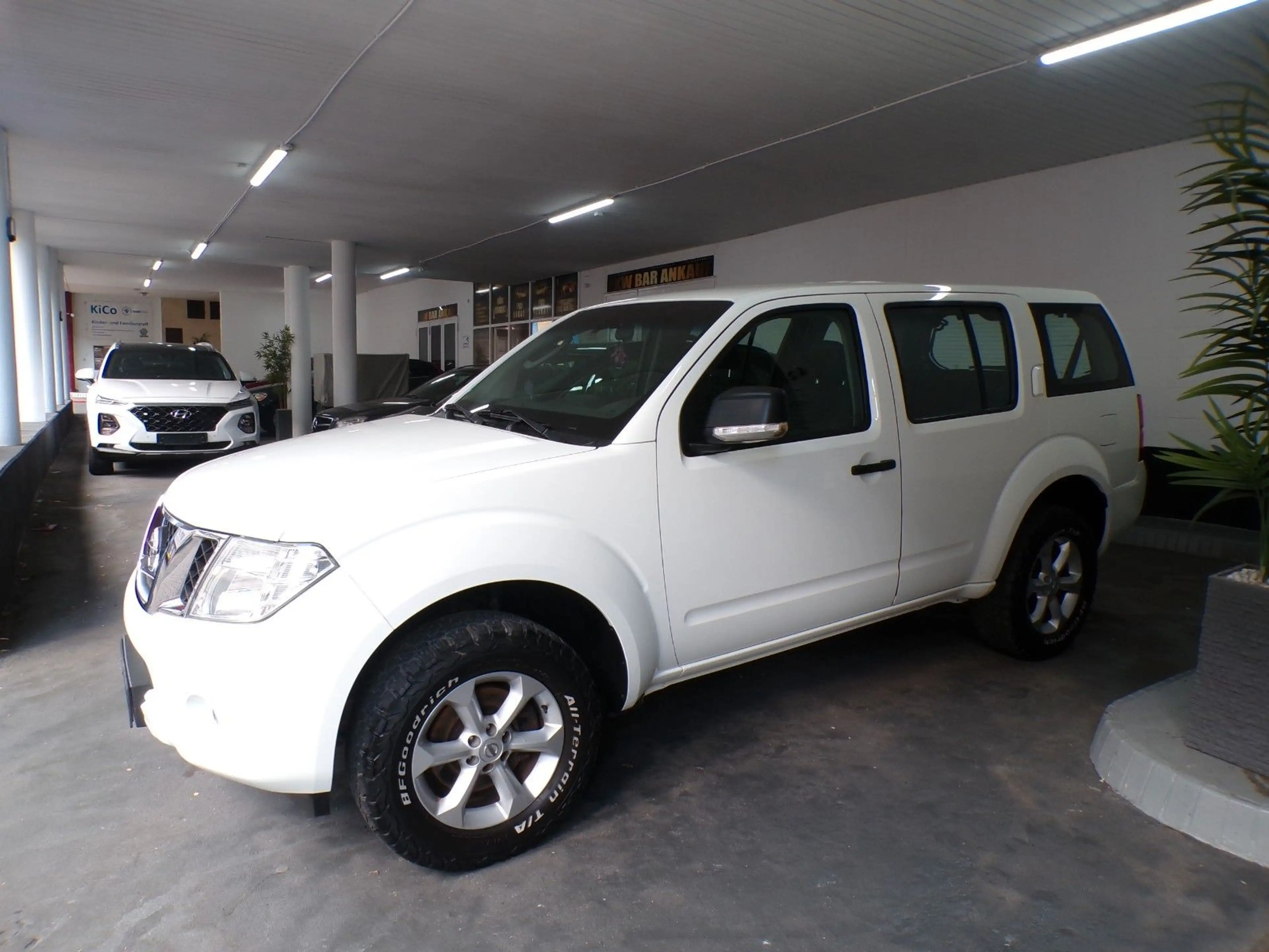 Nissan Pathfinder 2.5 dCi/7Sitzer/Klima/4X4 Allrad