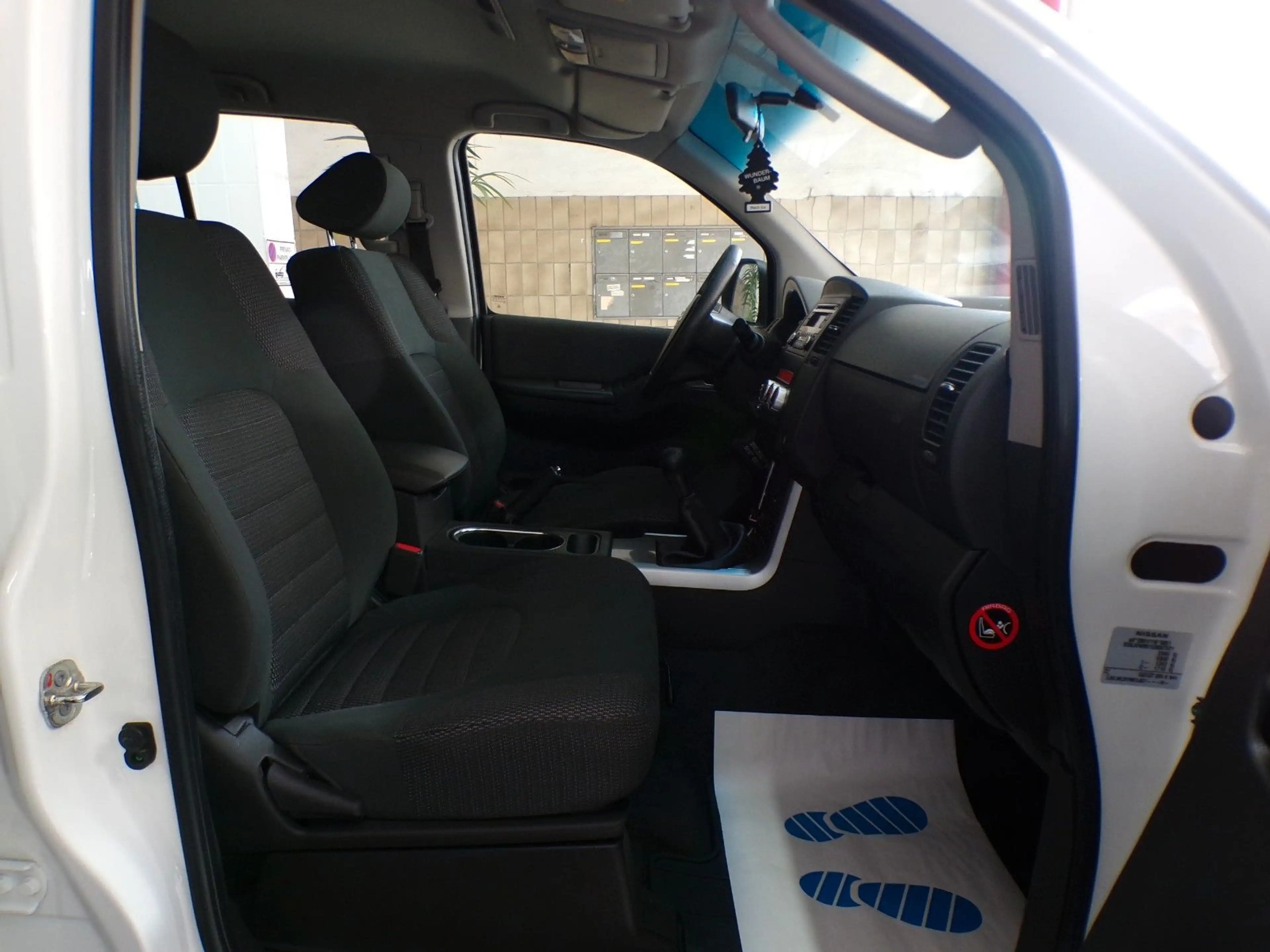 Nissan Pathfinder 2.5 dCi/7Sitzer/Klima/4X4 Allrad — photo 10