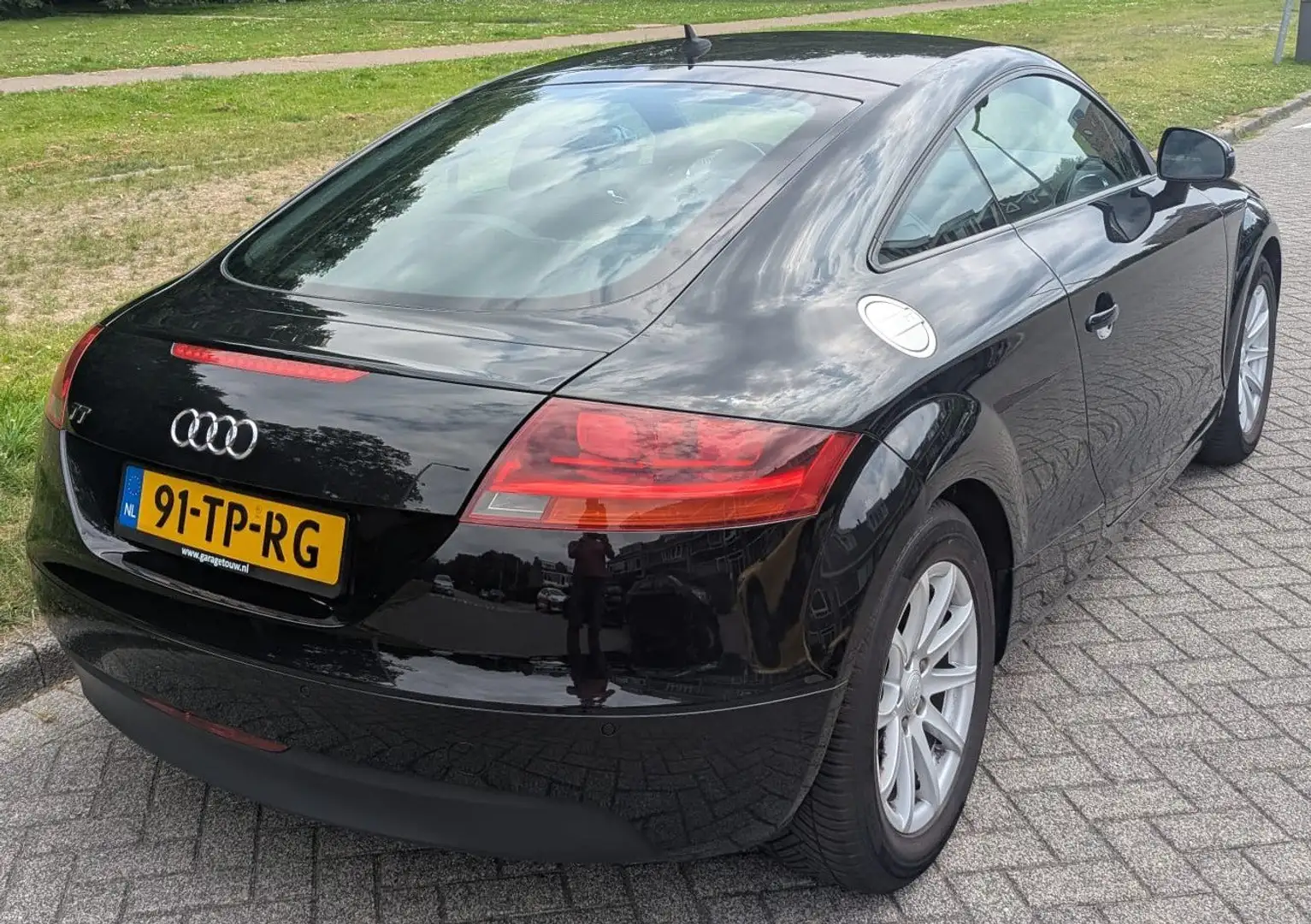 Audi TT TT 2.0 TFSI Pro Line Zwart - 2