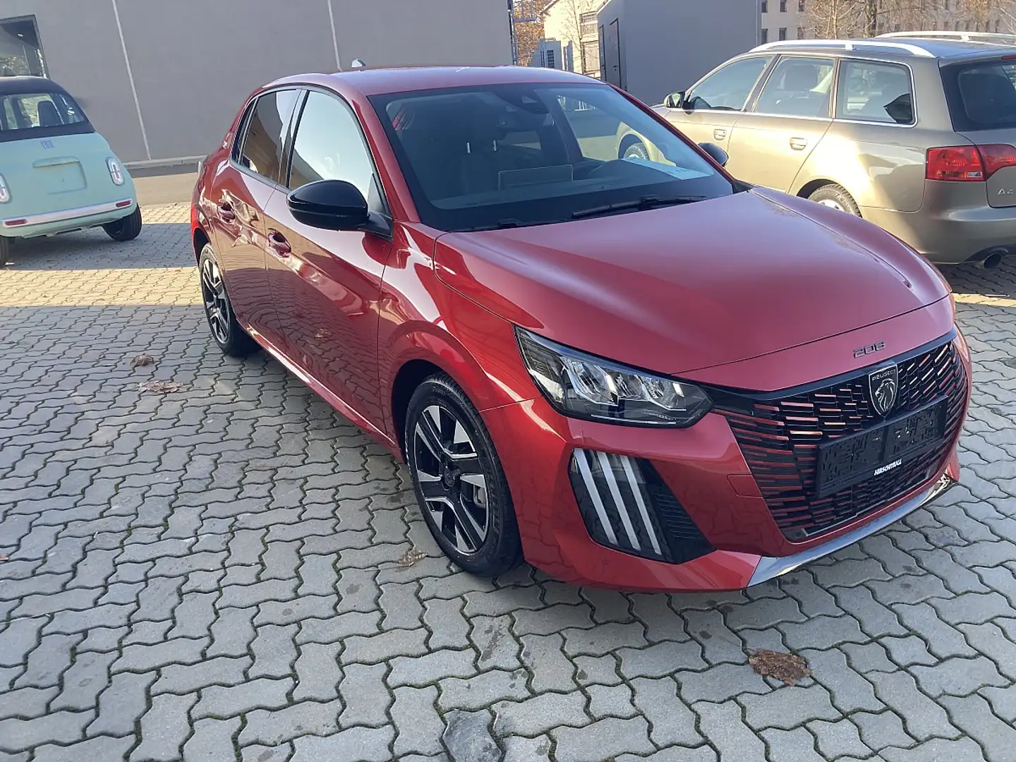 Peugeot 208 PureTech 100 S&S Allure Rojo - 2
