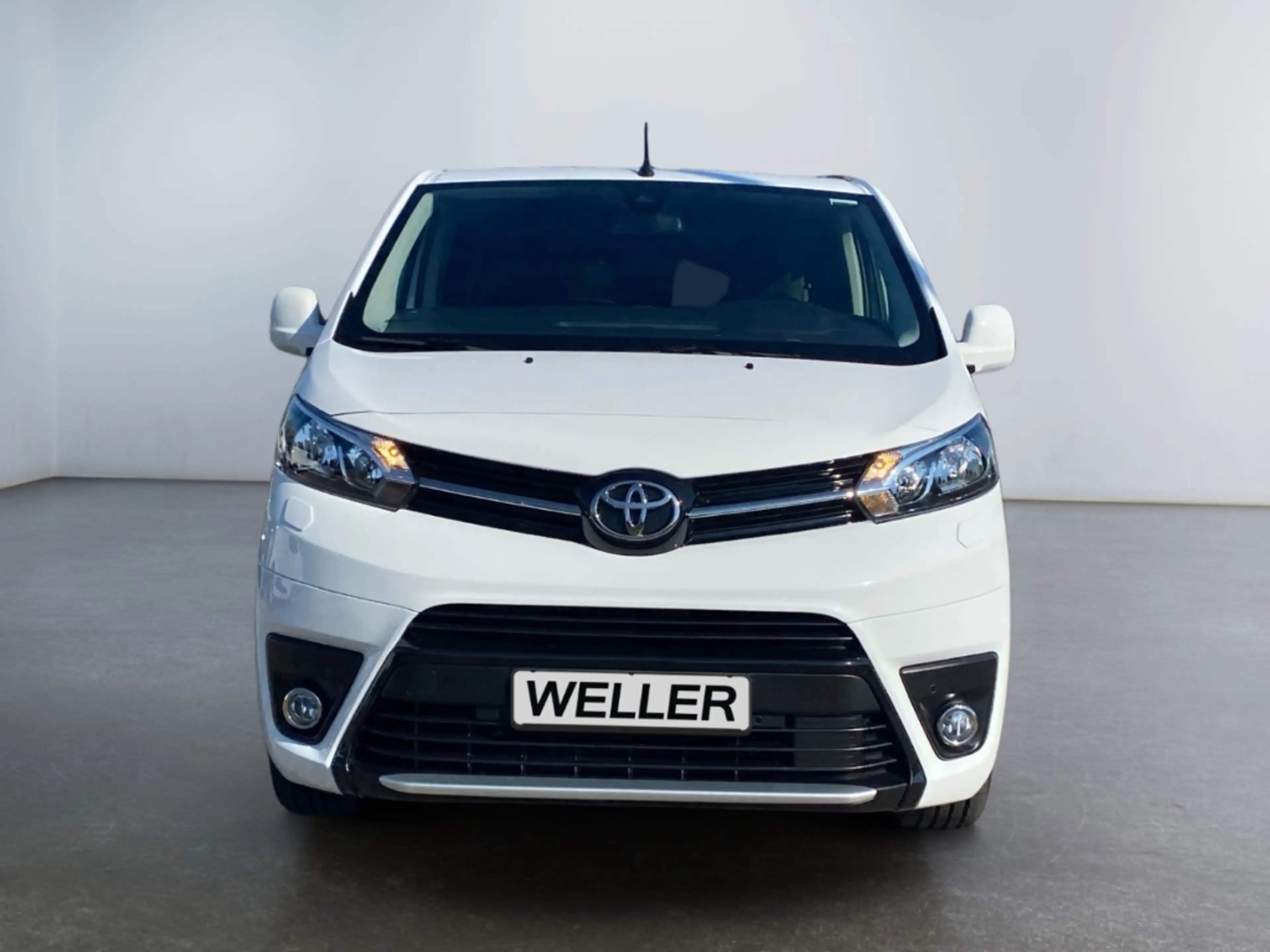 Toyota Proace Verso 2.0 D L1 Team D *AHK*CAM*SHZ*ACC*PDC* — photo 2