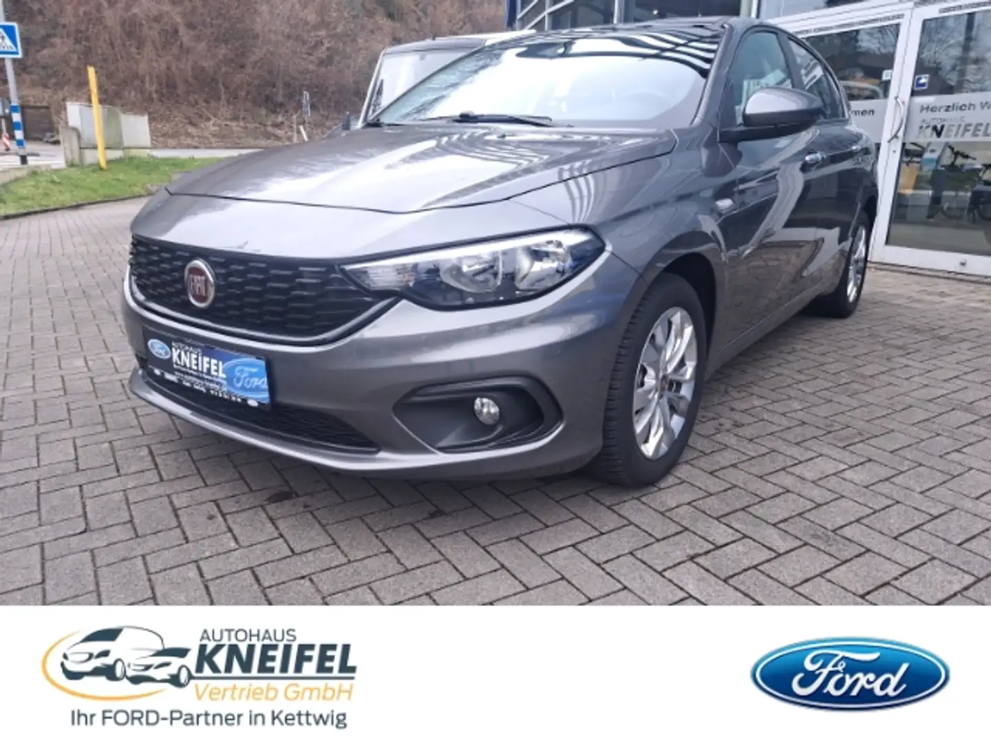 Fiat Tipo Street 1.4 16V EU6d-T  Klimaautom SHZ Temp Berganf siva - 1