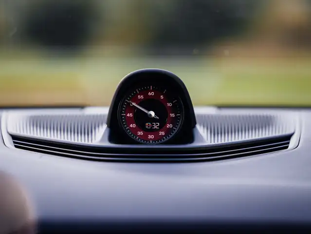 Porsche Taycan view 12
