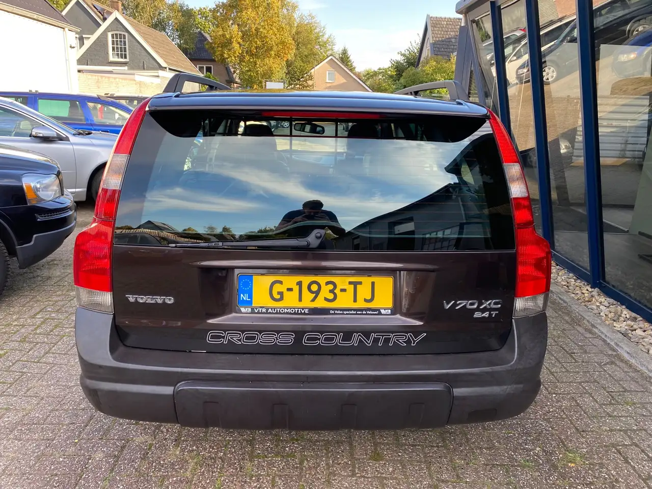 Volvo XC70 2.5 T AWD Automaat Comfort LEER / SUNROOF / YOUNGT, foto 3