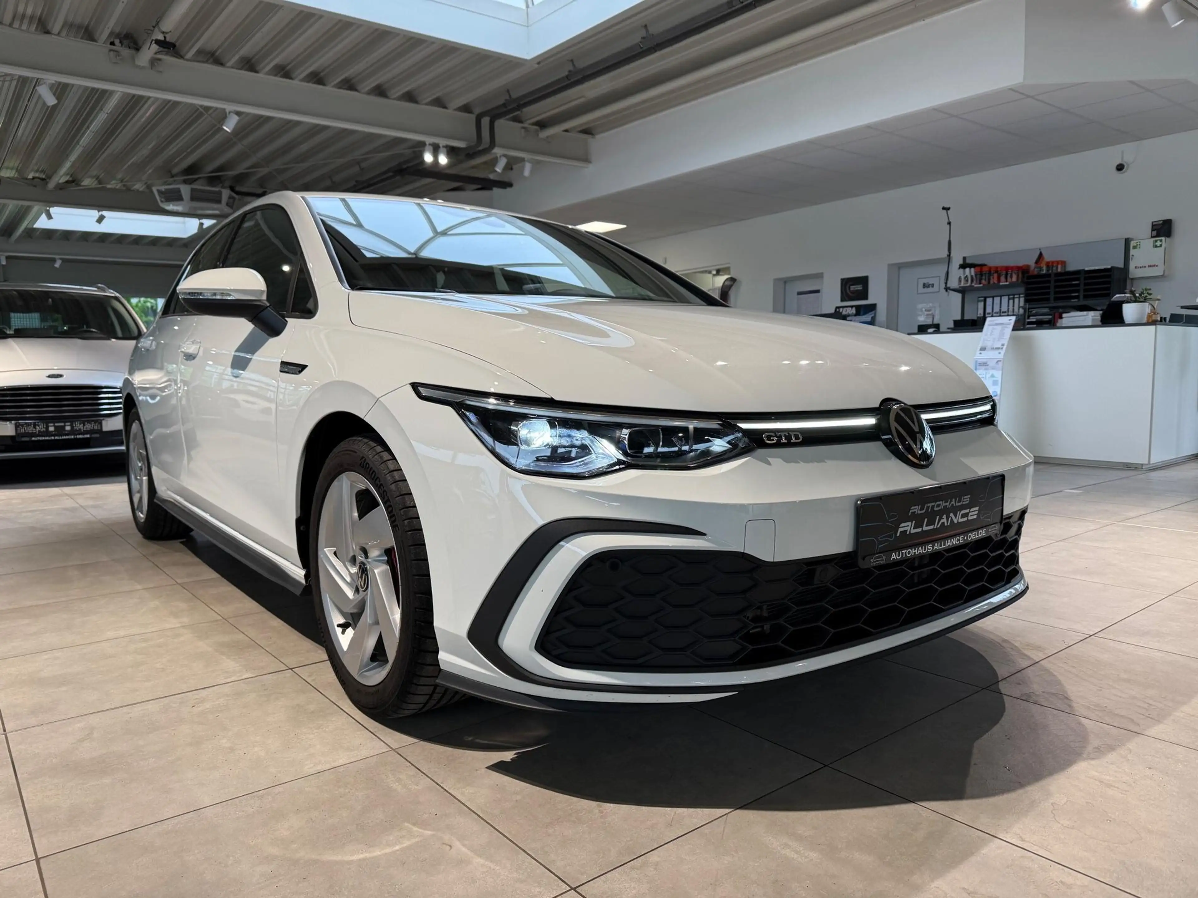 Volkswagen Golf GTD VIII 2.0 TDI 147 kW (200 PS), Autom. 7-Gang, Fr... — photo 3