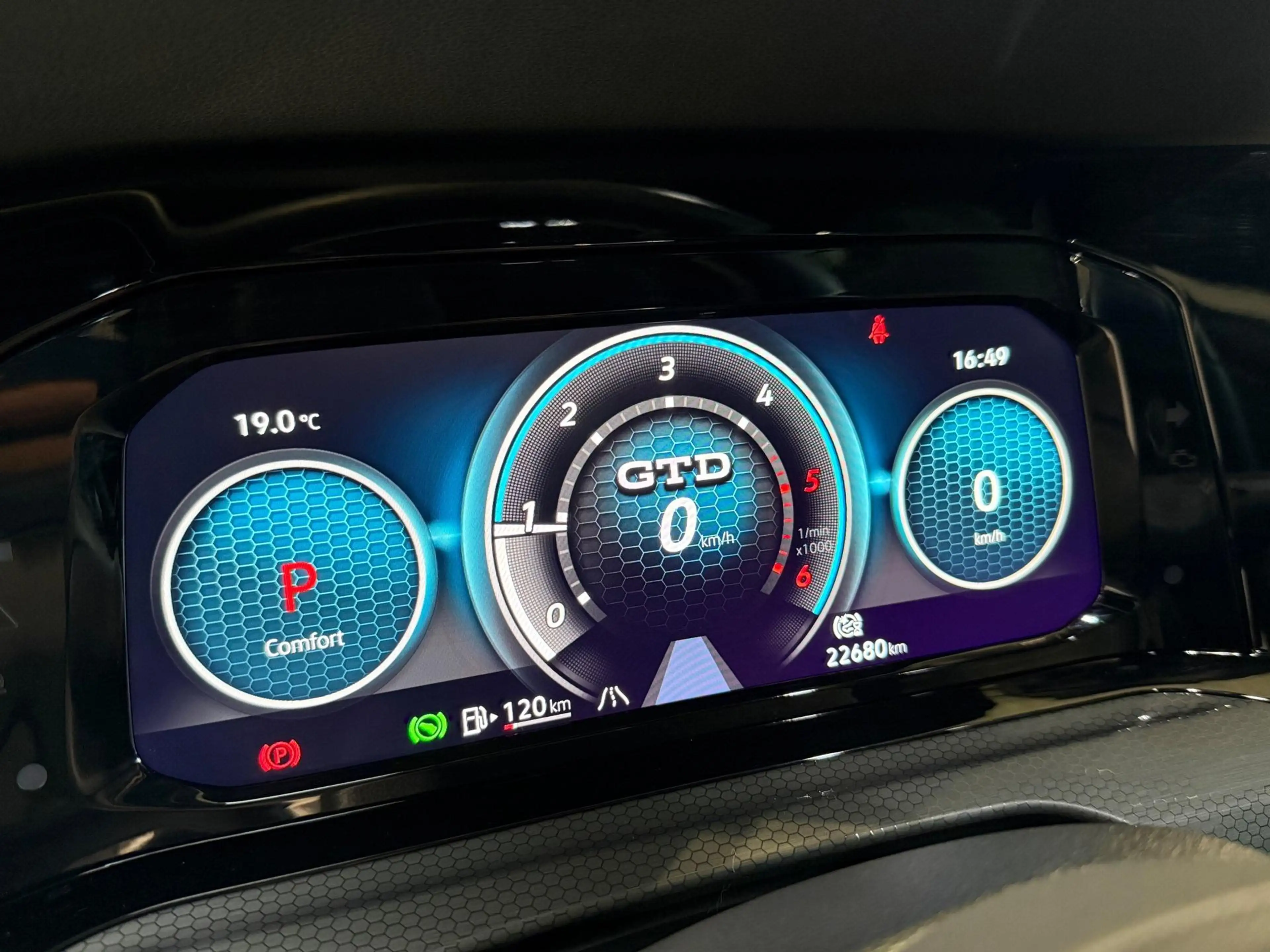 Volkswagen Golf GTD VIII 2.0 TDI 147 kW (200 PS), Autom. 7-Gang, Fr... — photo 14