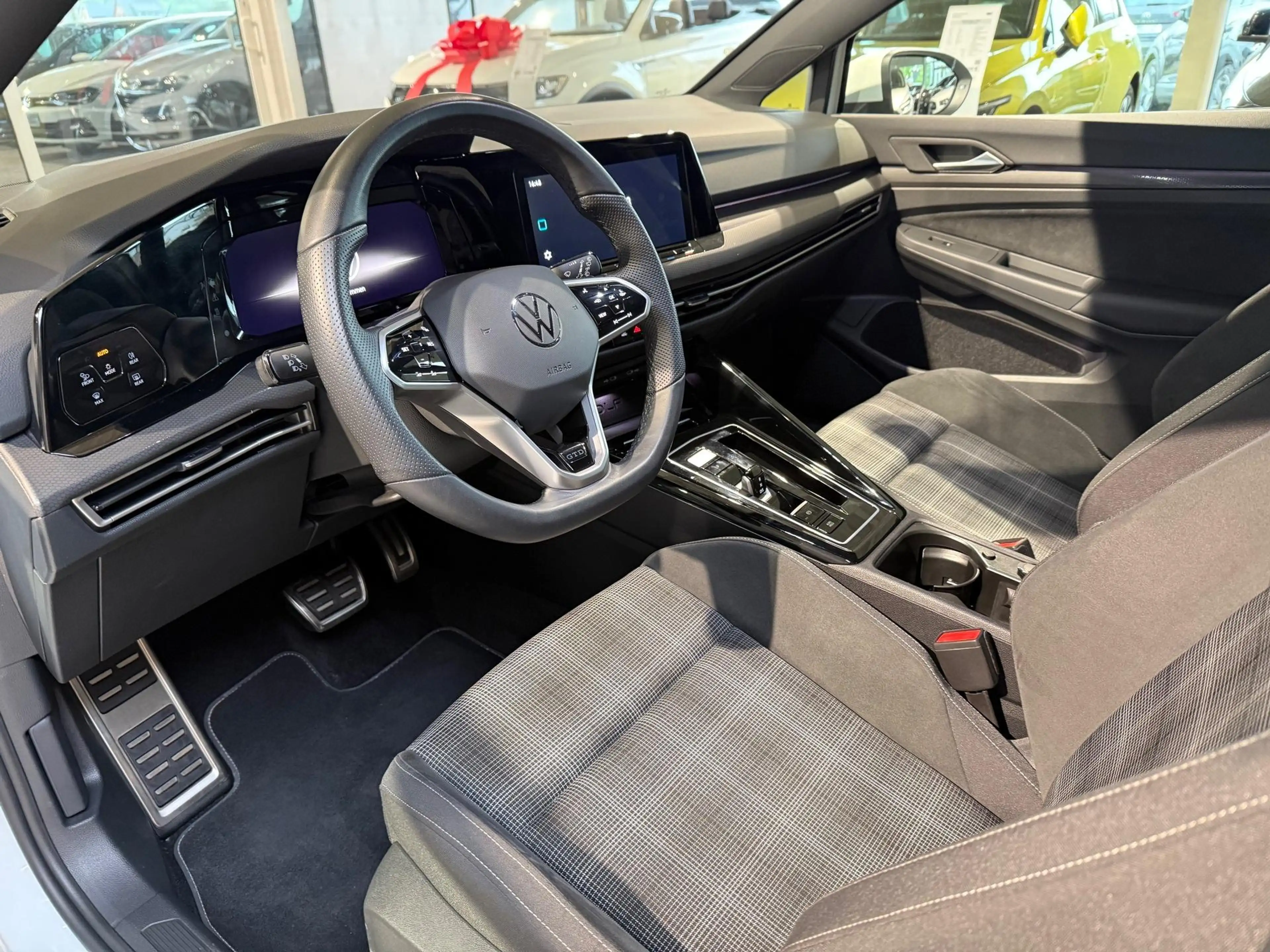 Volkswagen Golf GTD VIII 2.0 TDI 147 kW (200 PS), Autom. 7-Gang, Fr... — photo 11
