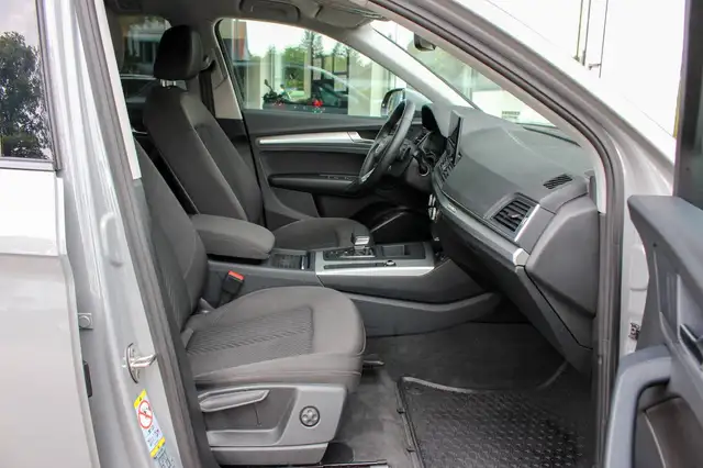 Audi Q5 view 17