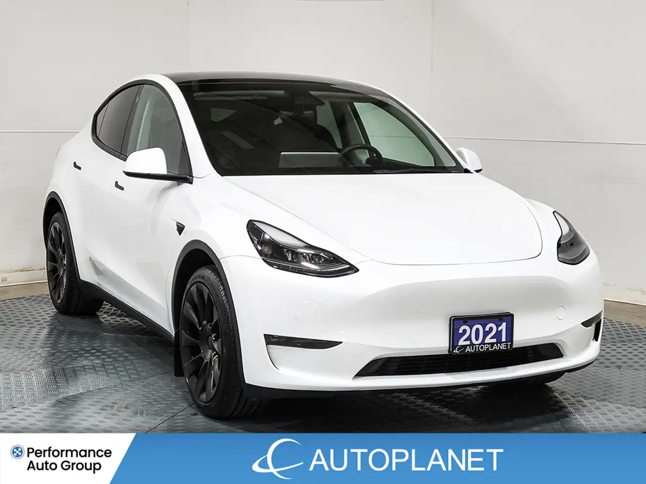Tesla Model Y photo Tesla Model Y