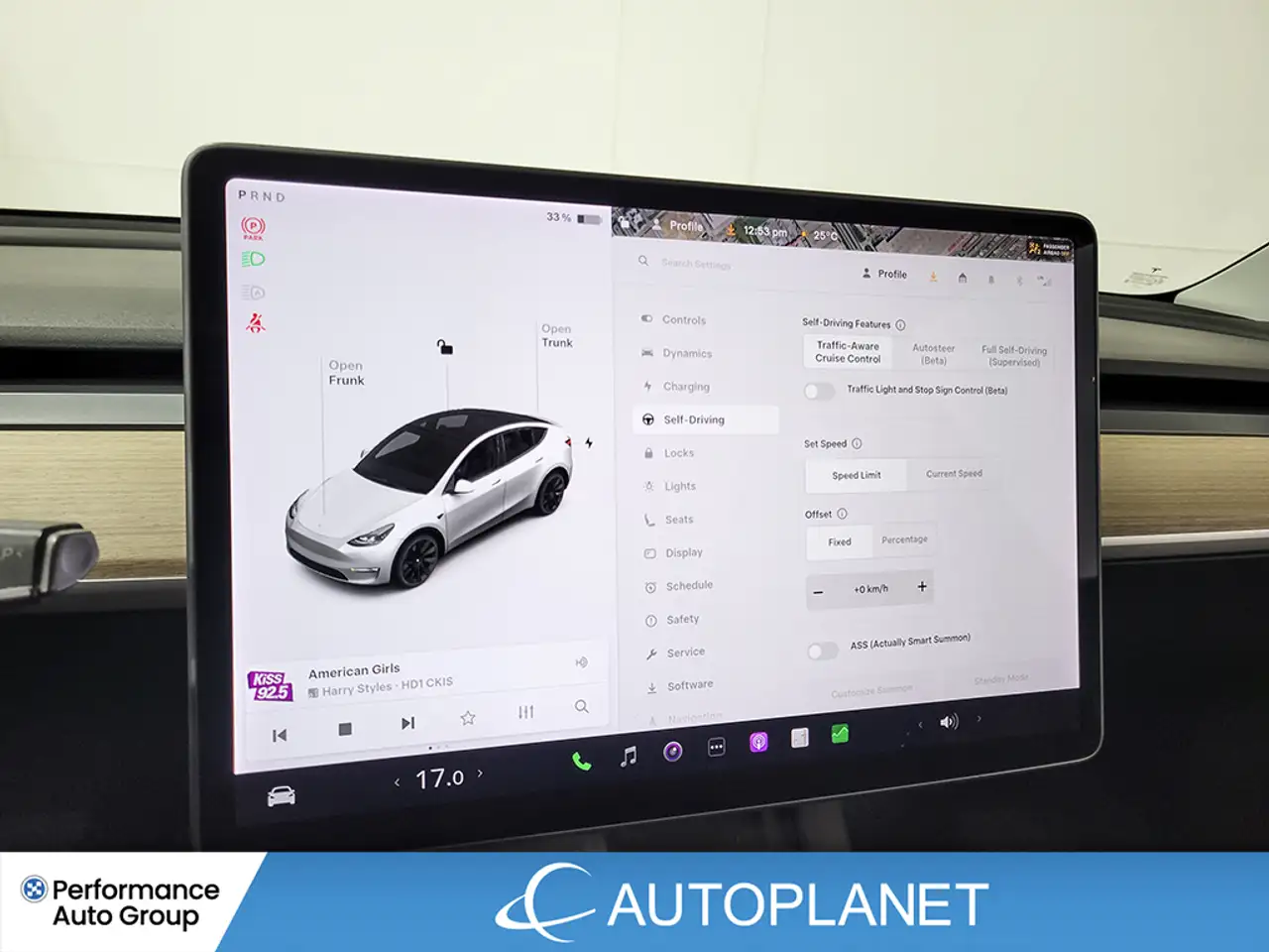 Tesla Model Y photo Tesla Model Y