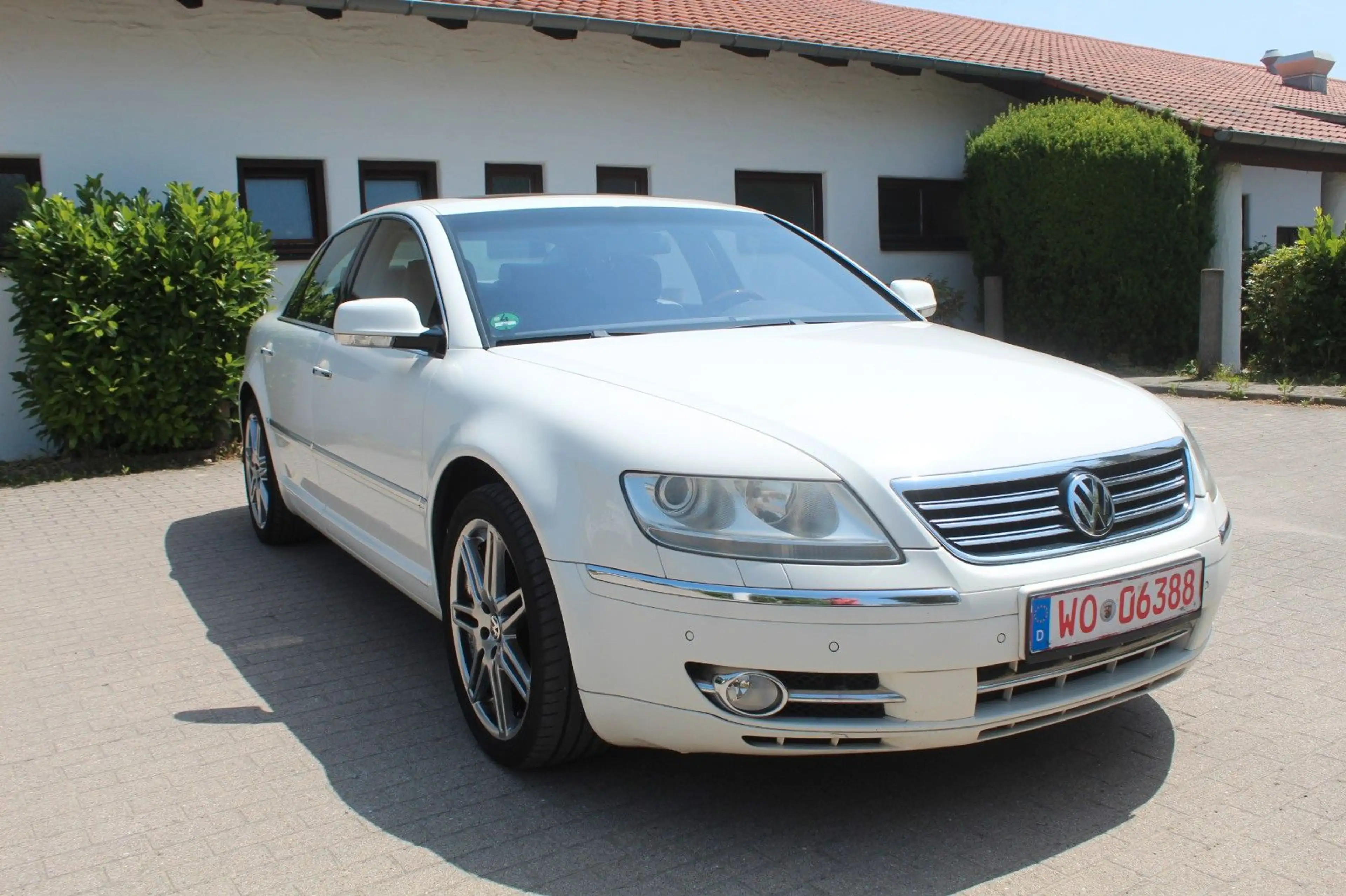 Volkswagen Phaeton 3.0 V6 TDI 4MOTION Edition 6 — photo 2