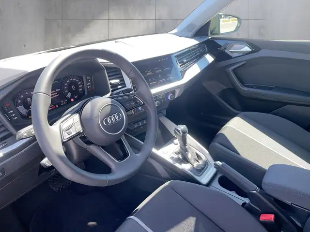 Audi A1 view 9