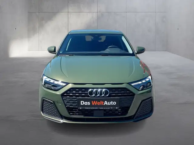 Audi A1 view 8