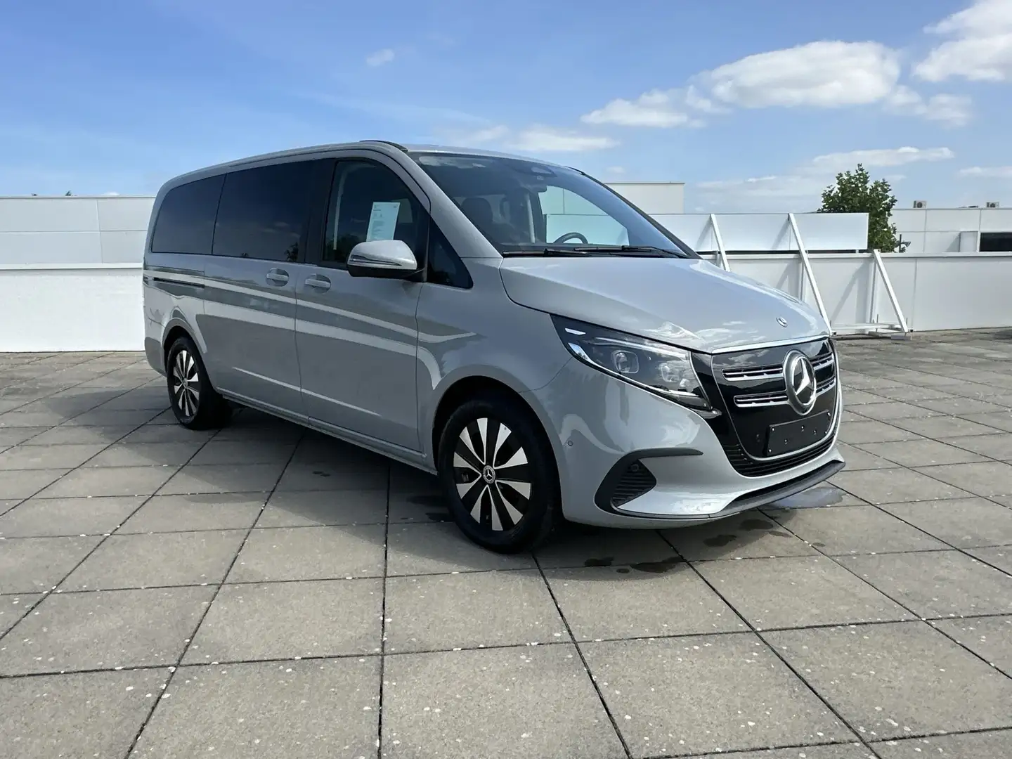 Mercedes-Benz EQV 300 NIEUW MODEL/L2/DISTRONIC/MULTIBEAM/TEMPMATIC Grijs - 1