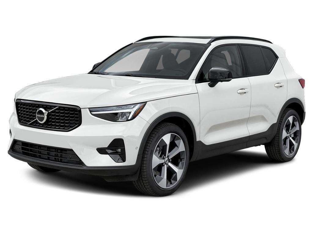 2026 Volvo XC40 B5 Ultra Black Edition
