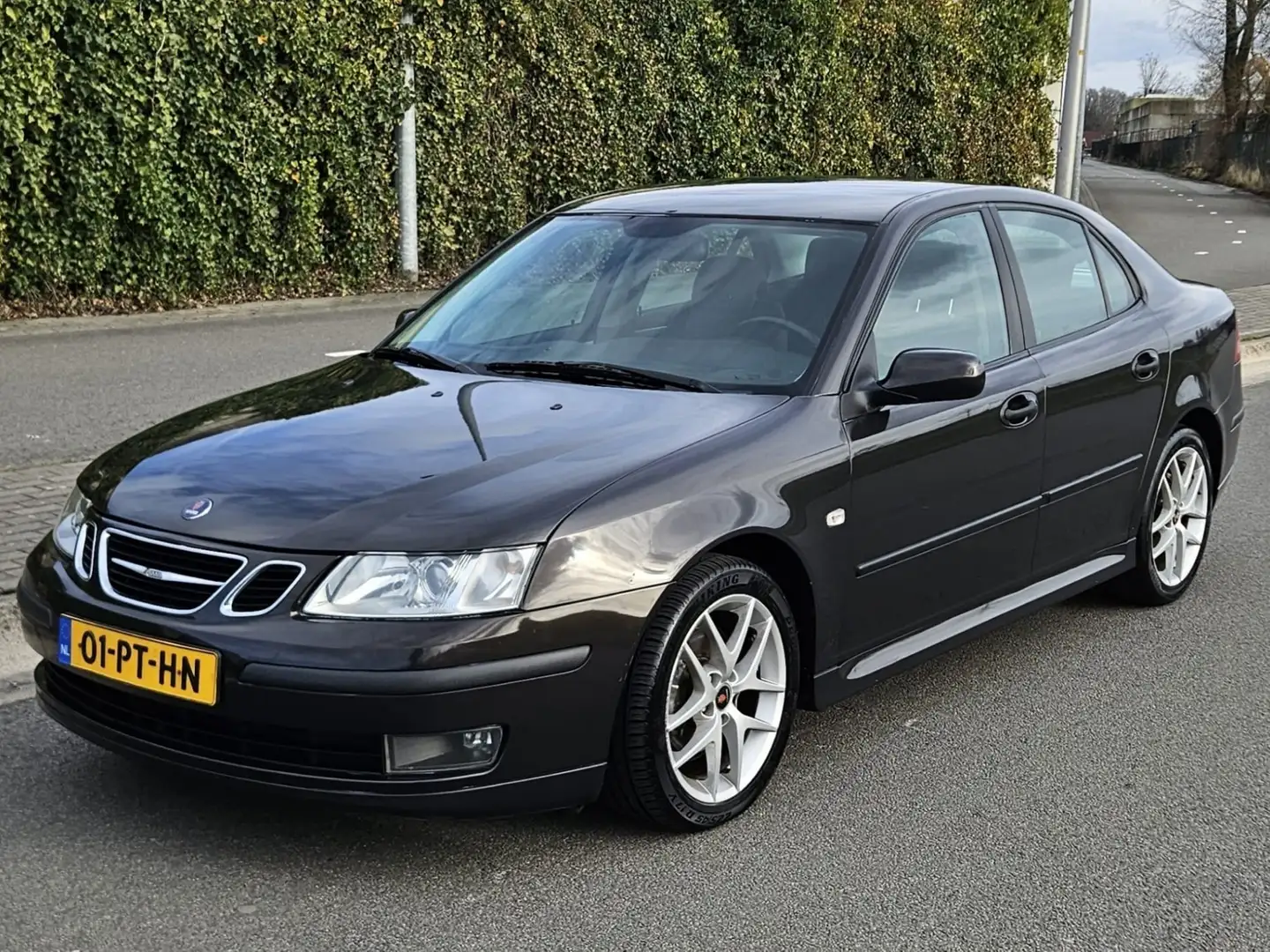 Saab 1.8t Linear Коричневий - 1