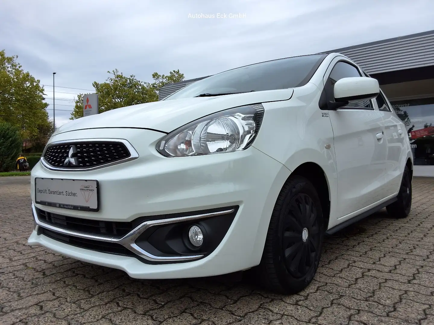 Mitsubishi Space Star 1.0 *Berganfahrhilfe,DAB-Radio*,eFH Weiß - 1