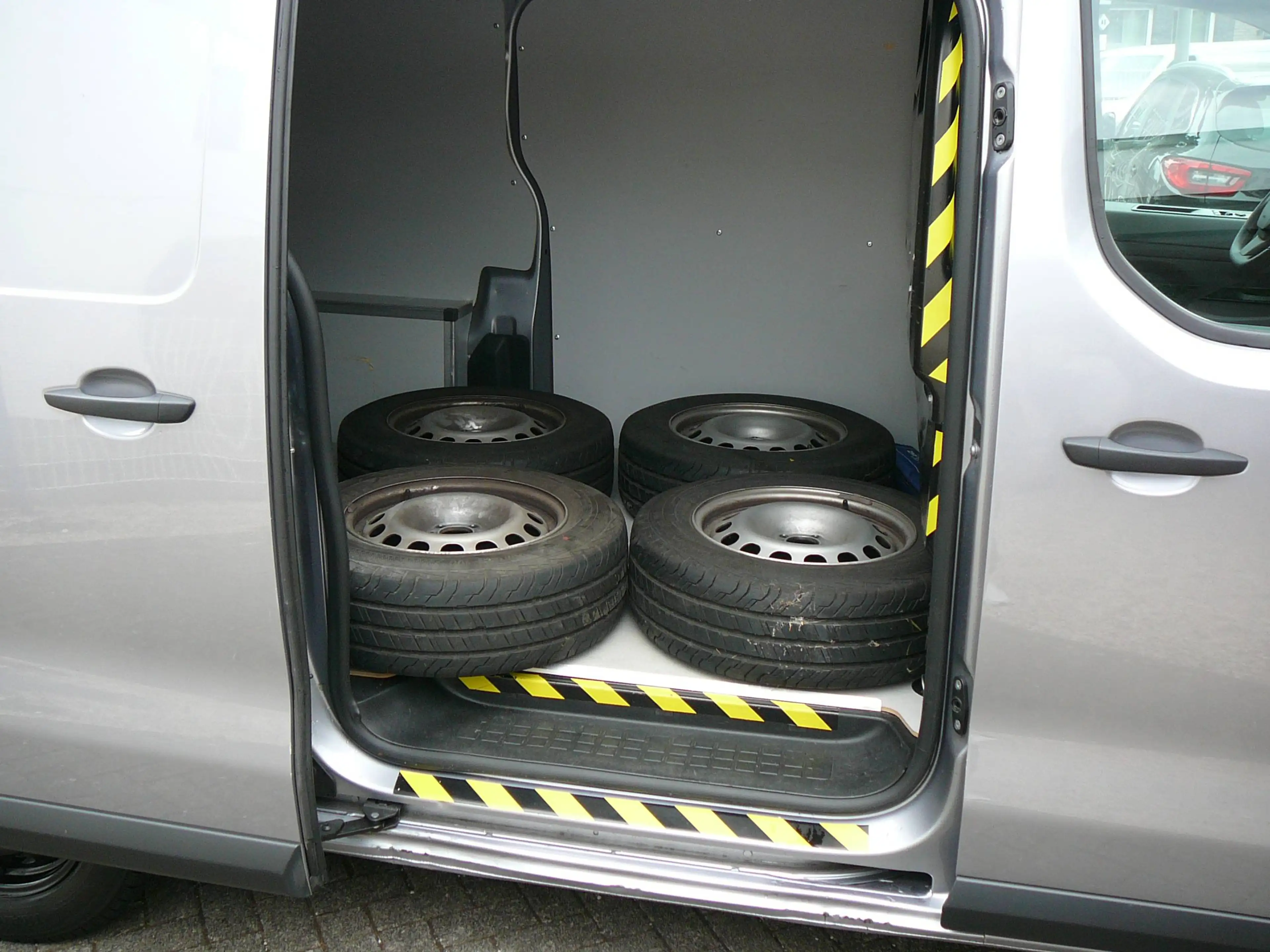 Peugeot Expert Premium L2,Guter Zustand,Scheckheft,Klimaanlage,Tempomat,PDC,AHK,usw.! — photo 6