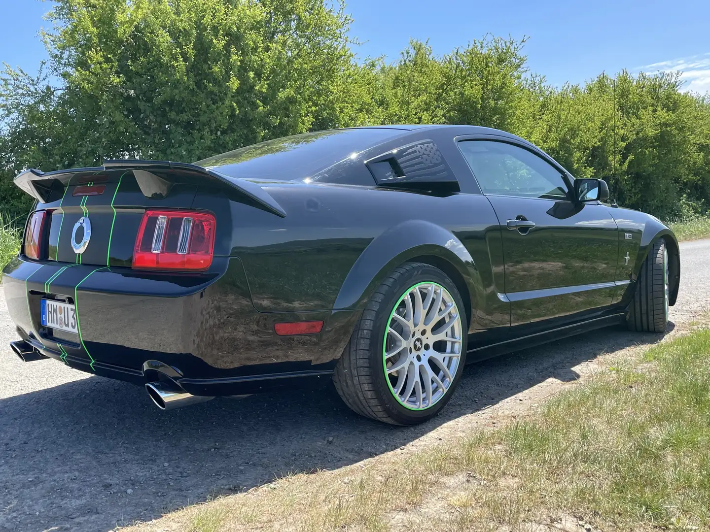 Ford Mustang GT 4.6 V8 Schwarz - 2
