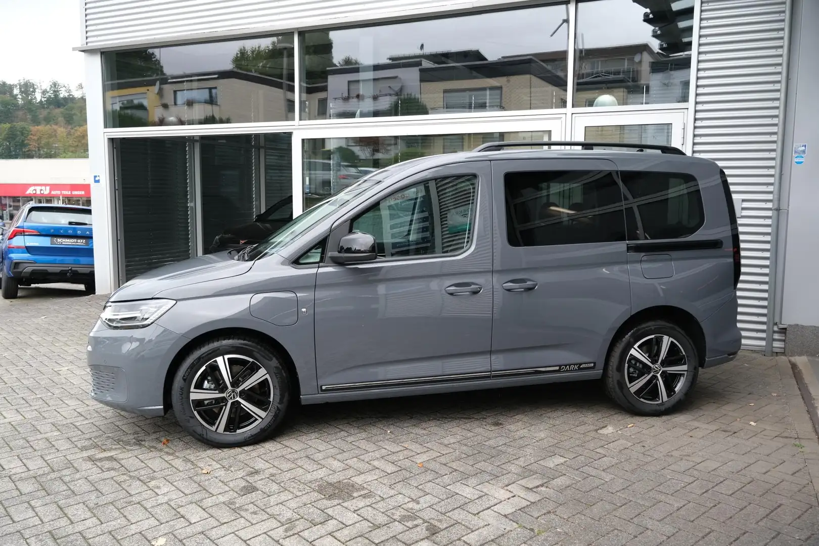 Volkswagen Caddy eHybrid Dark Label Panodach LED AHK App-Connect... Grau - 2