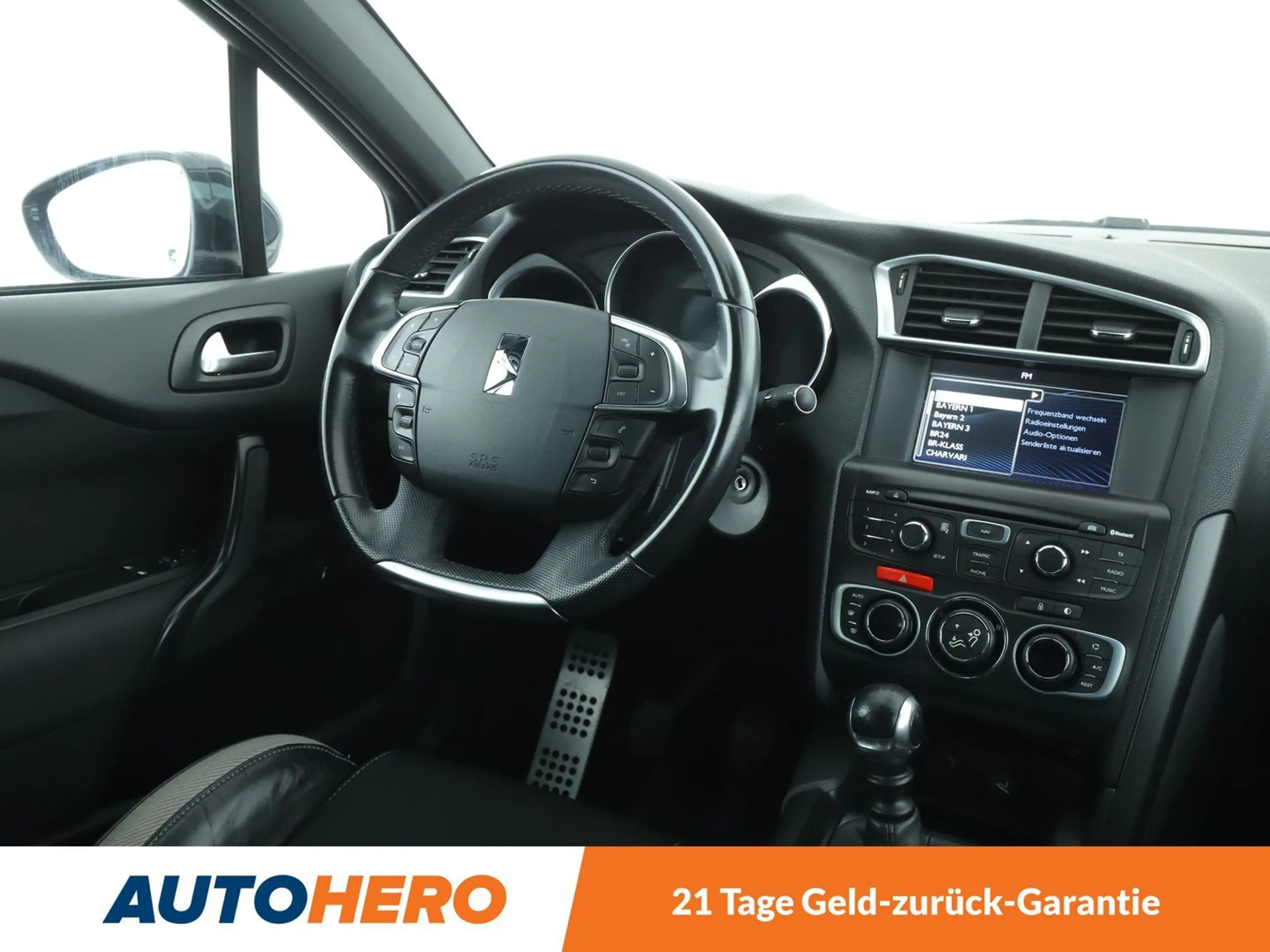 Citroen DS4 1.6 e-HDi SoChic Aut.*TEMPO*PDC* — photo 13